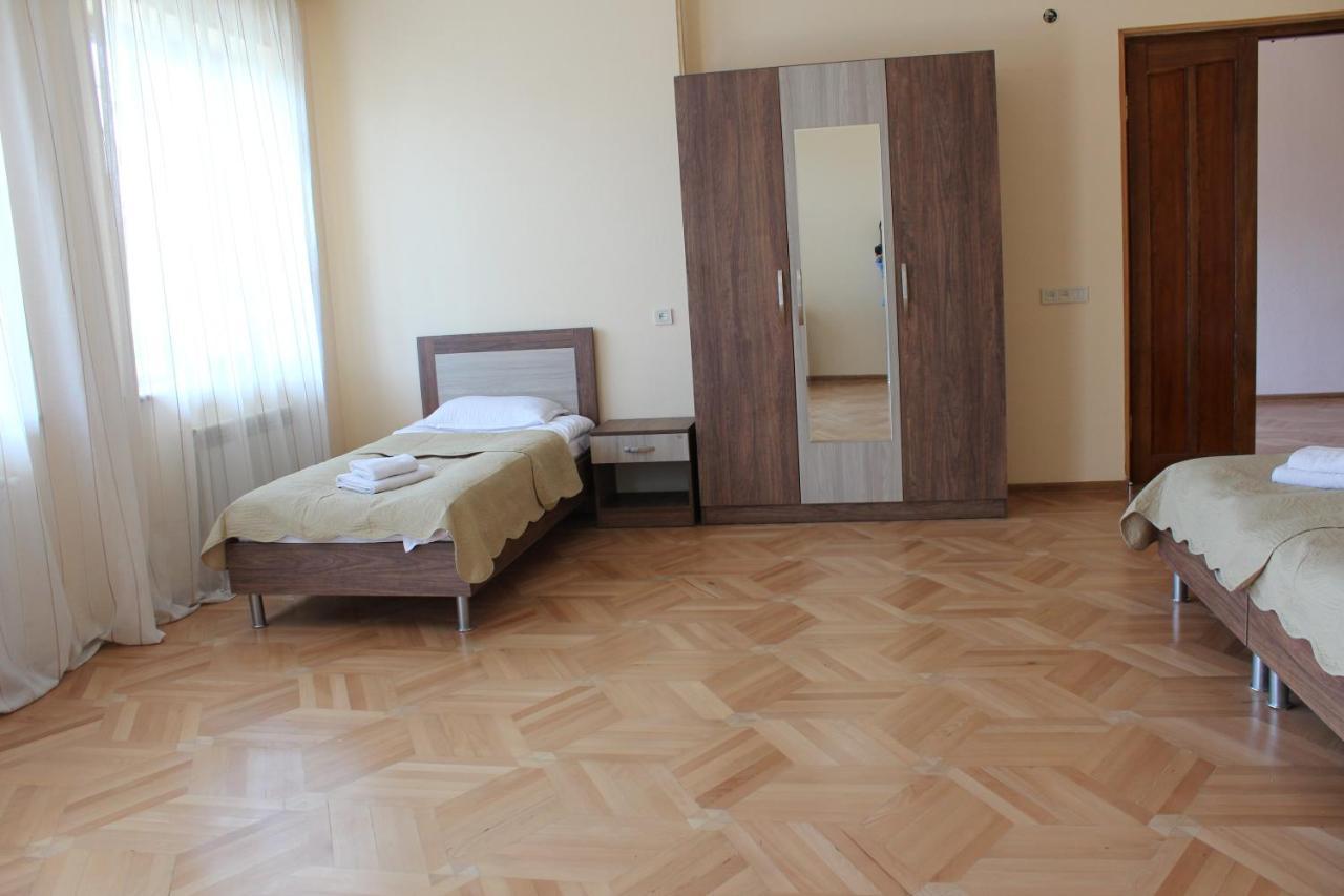 Hotel Big House Tbilisi Zewnętrze zdjęcie