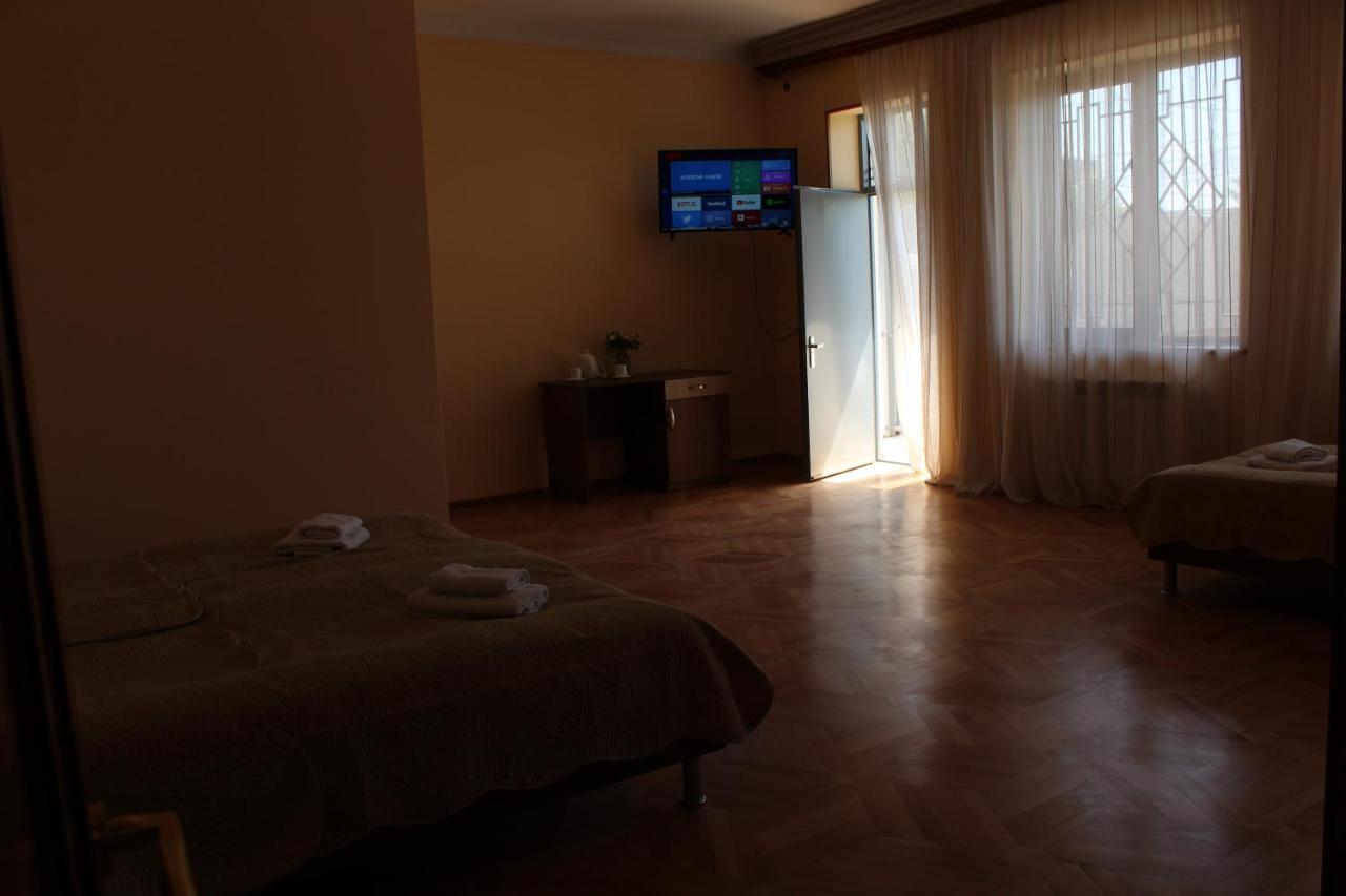 Hotel Big House Tbilisi Zewnętrze zdjęcie